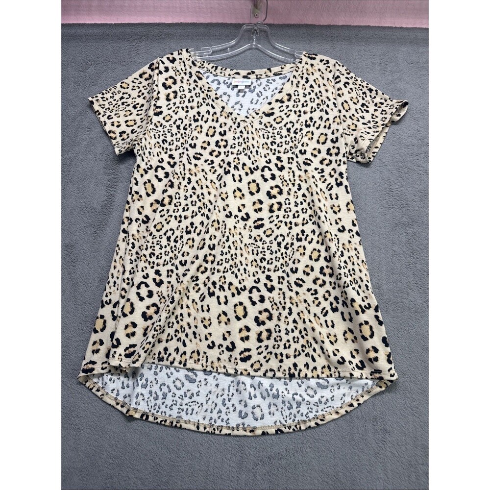 Lula roe ladies T shirt Leopard animal print short sleeves M  Black Vneck